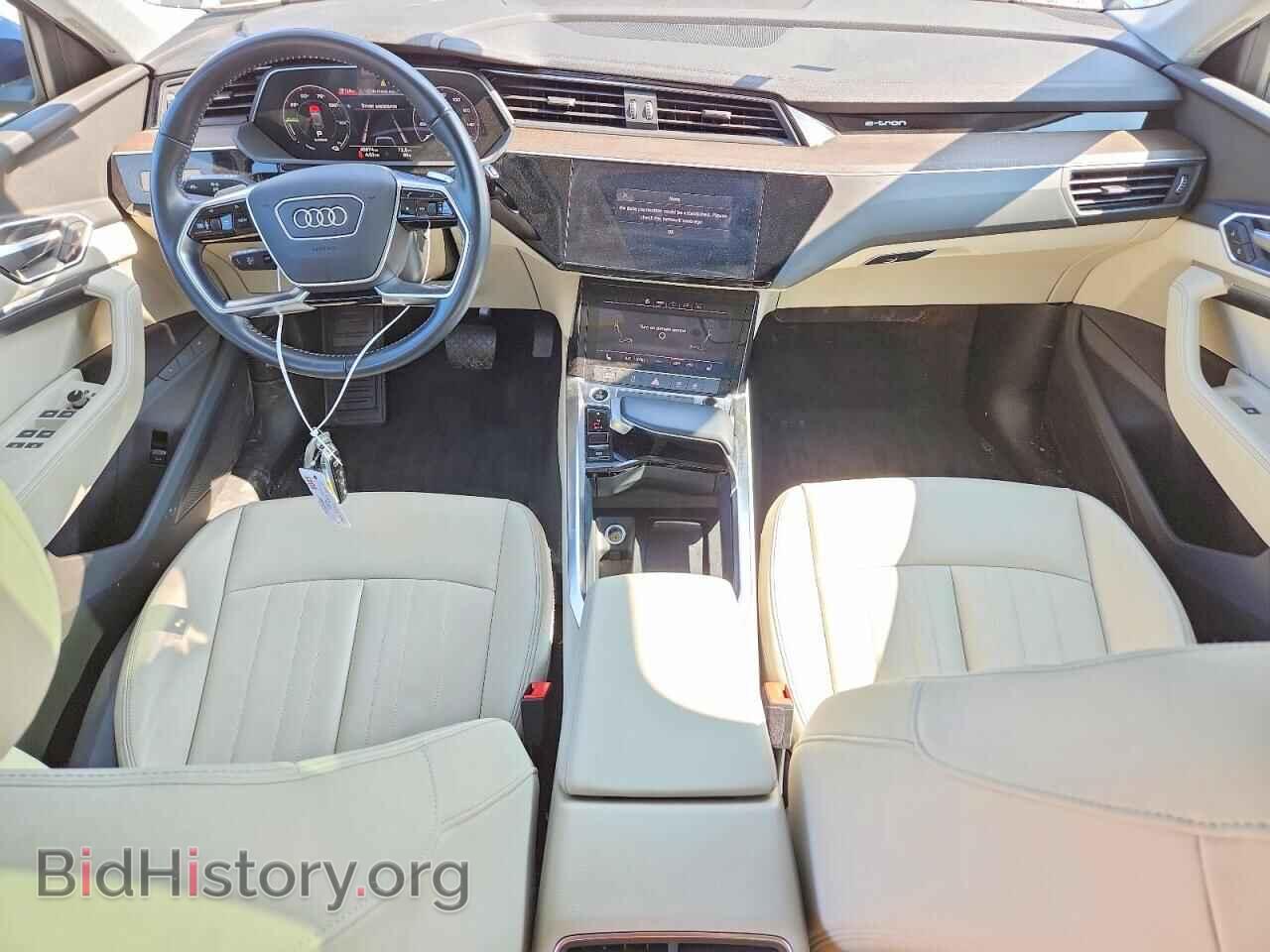 2021 AUDI E-TRON - VIN: WA1AAAGE8MB038315 - Photo 8