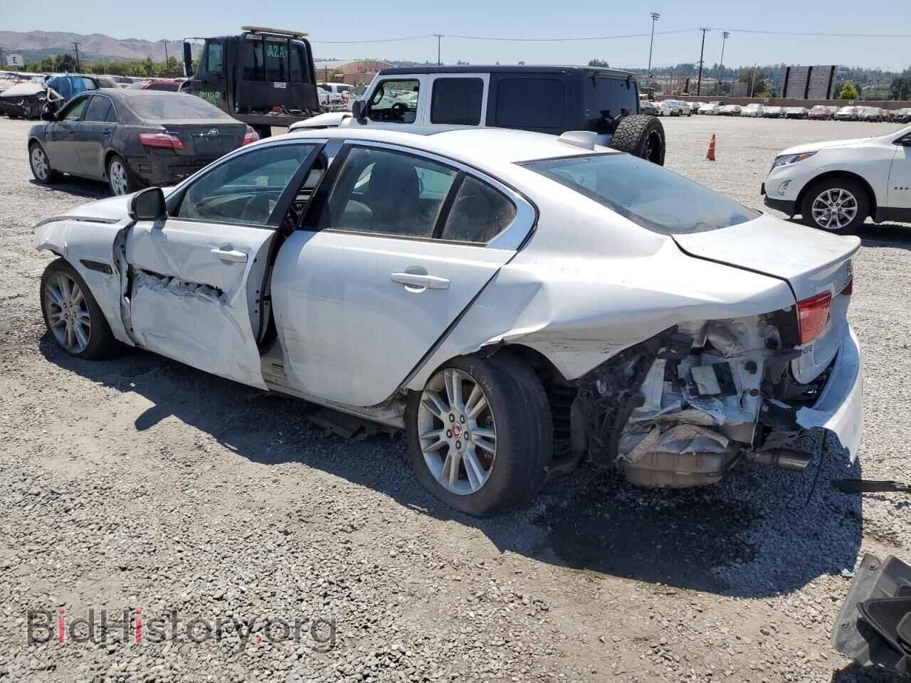 2017 JAGUAR XE - VIN: SAJAD4BG3HA945509 - Фото 2
