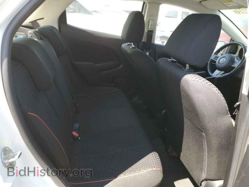 2013 Mazda 2 (VIN JM1DE1LY9D0162371) — фото 10 из 12