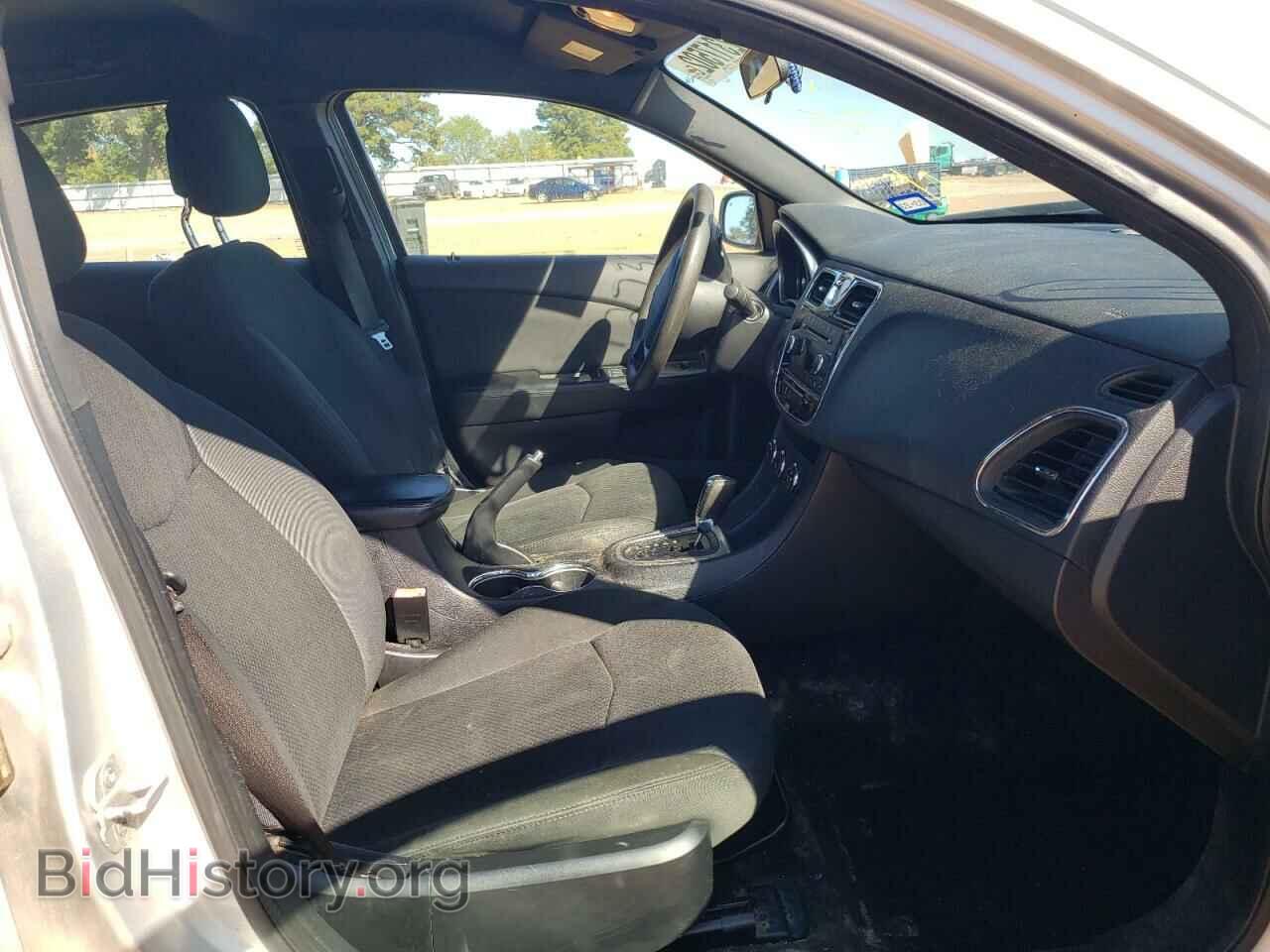 2012 CHRYSLER 200 - VIN: 1C3CCBAB1CN127321 - Photo 5