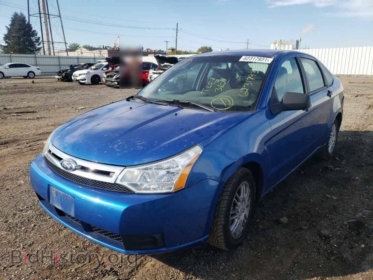 2011 FORD FOCUS - VIN: 1FAHP3FN6BW125092 - Фото 2