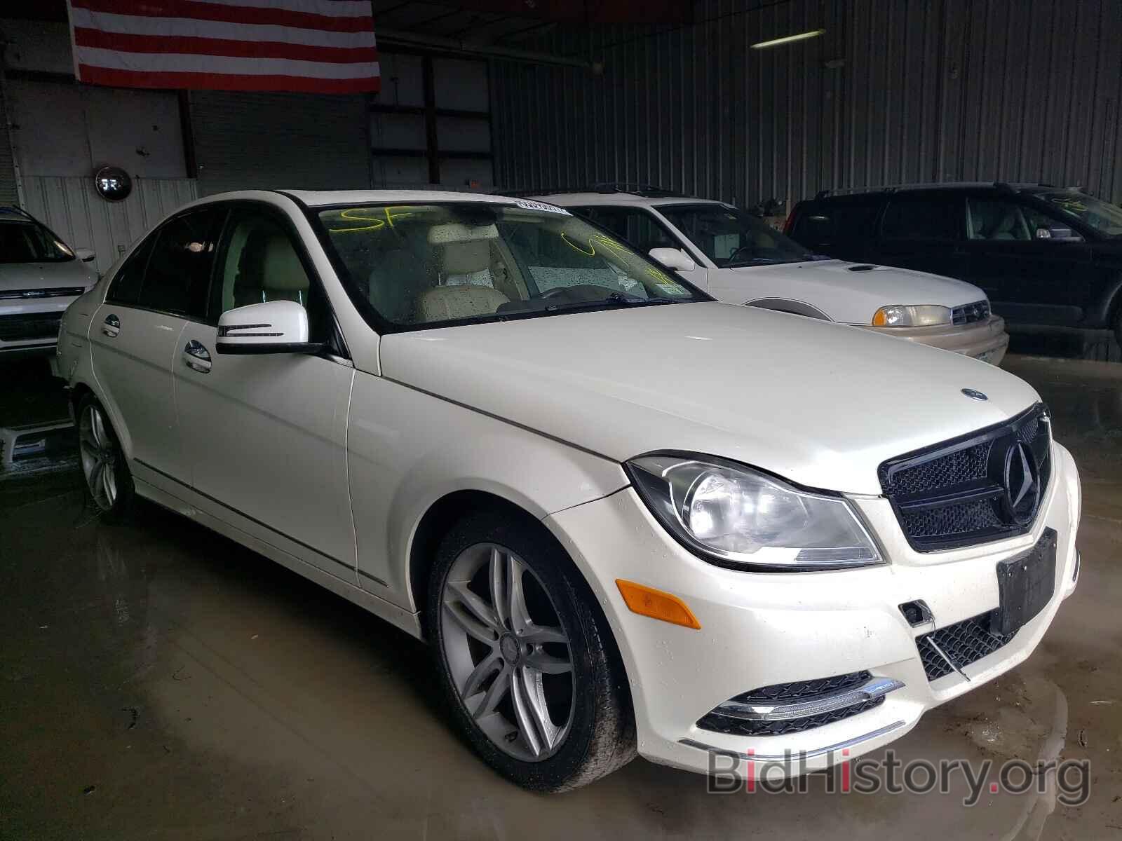 Photo WDDGF8BB1CA665648 - MERCEDES-BENZ C-CLASS 2012