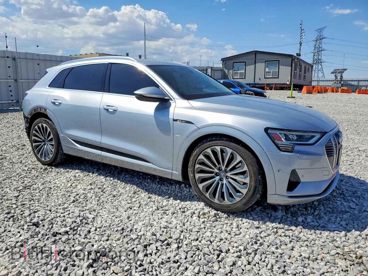 2019 AUDI E-TRON - VIN: WA1VAAGE4KB020182 - Photo 4
