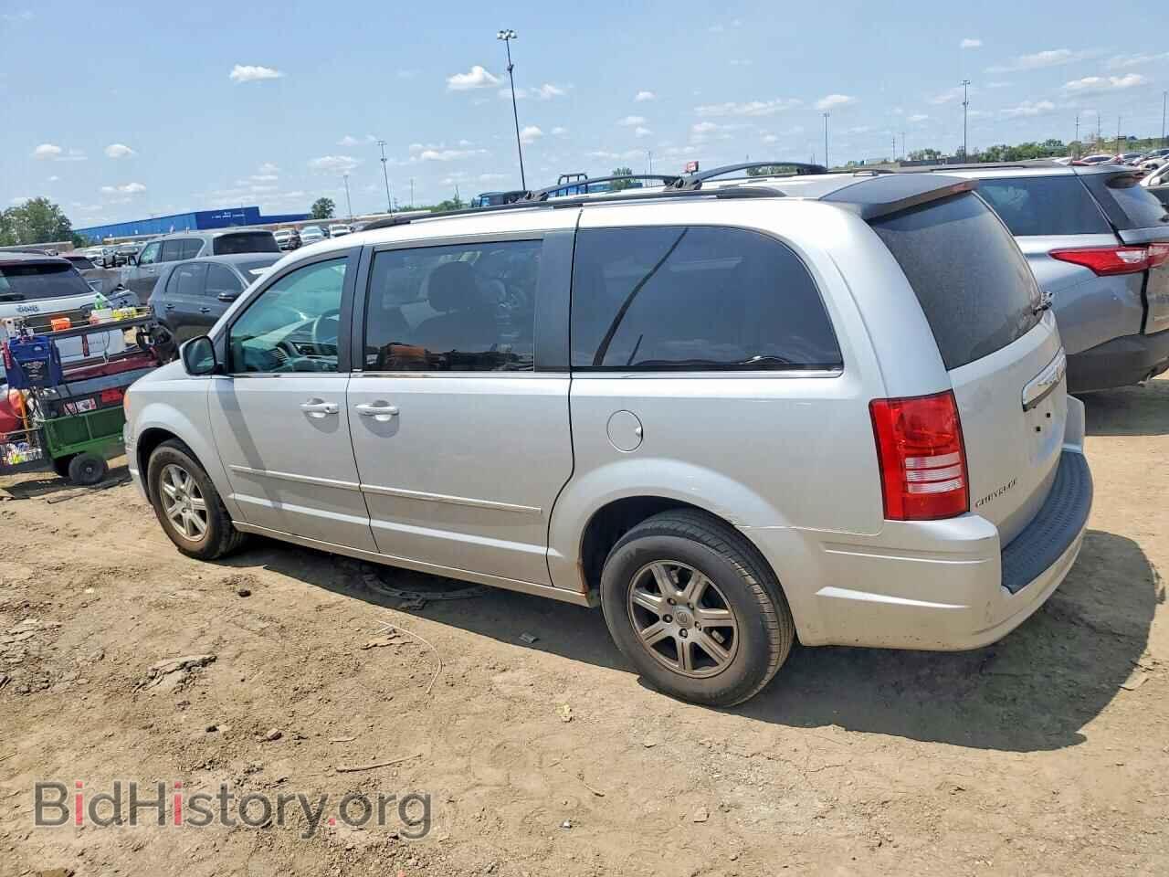 2010 CHRYSLER MINIVAN - VIN: 2A4RR5D13AR338801 - Фото 2