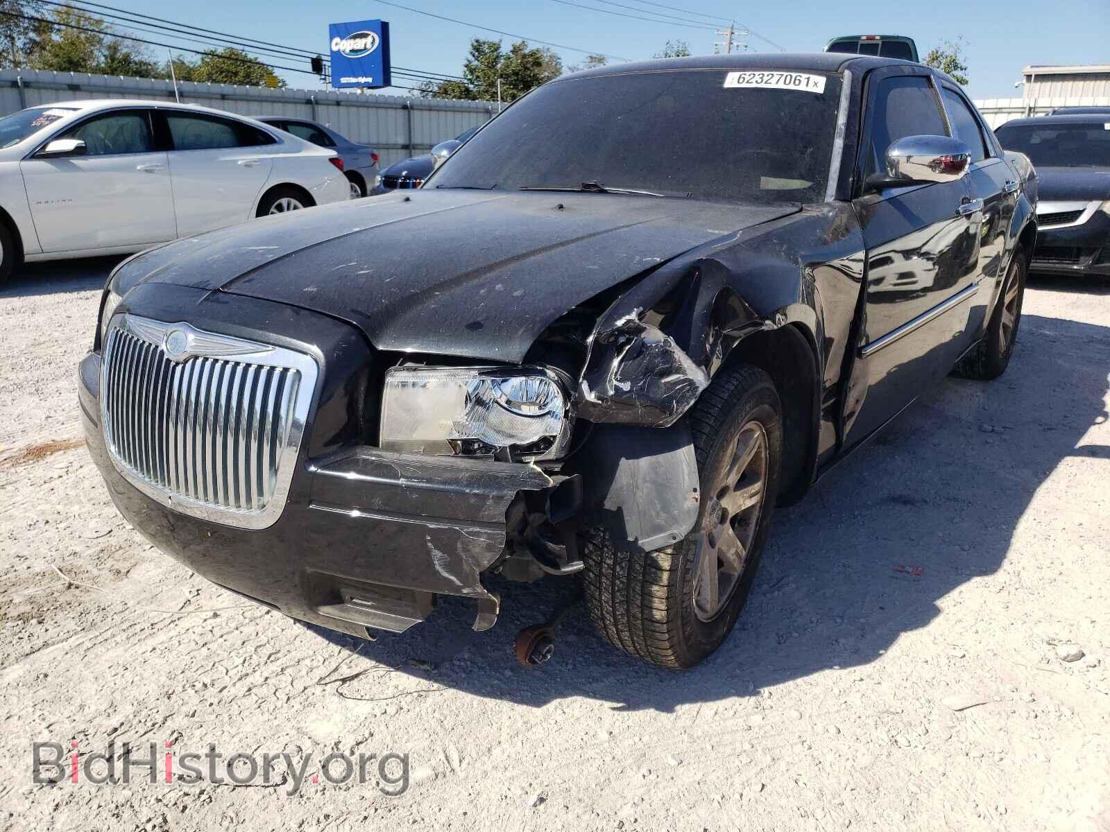 2009 CHRYSLER 300 - VIN: 2C3KA43D99H555599 - Фото 2