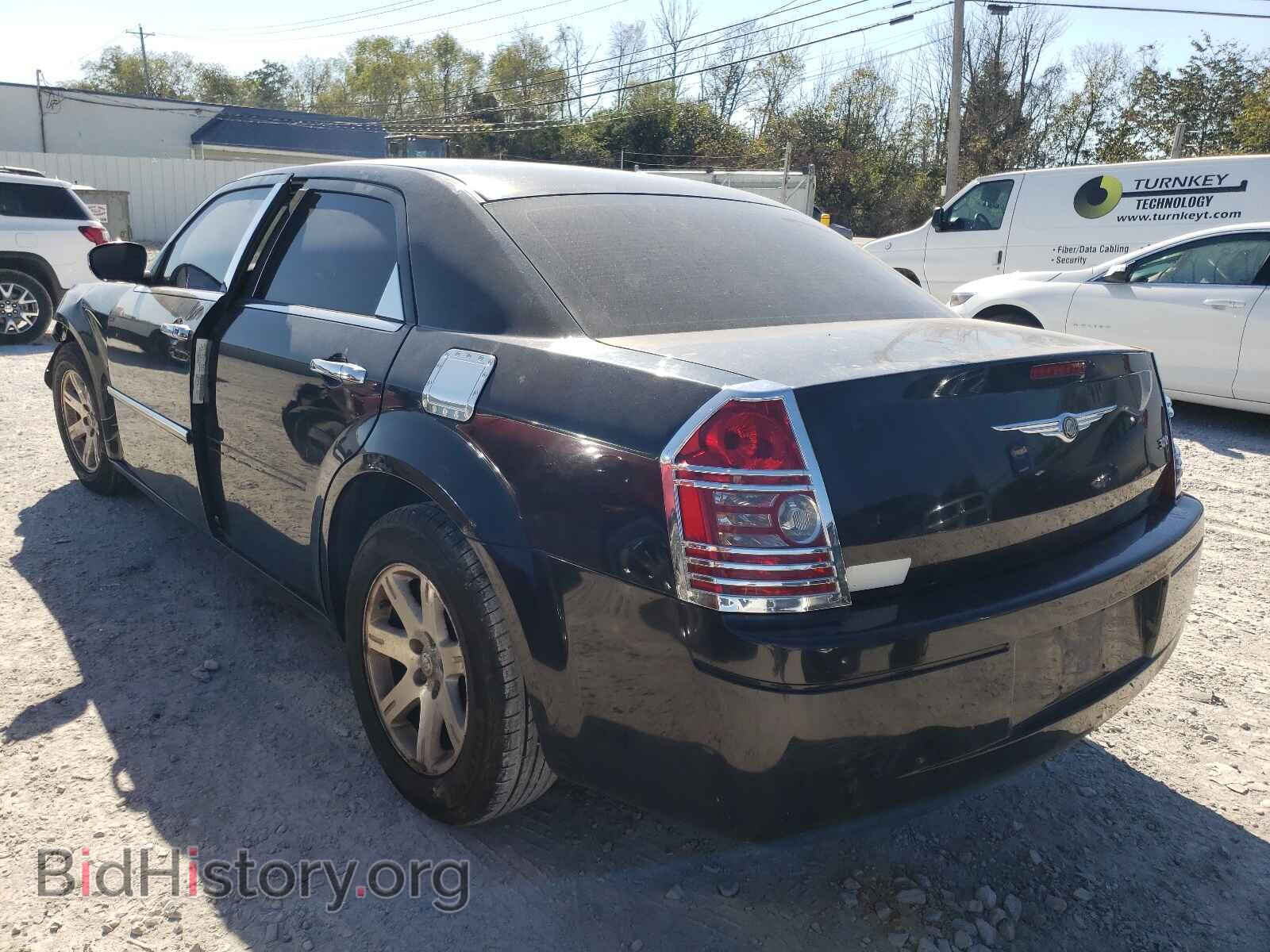 2009 CHRYSLER 300 - VIN: 2C3KA43D99H555599 - Фото 3