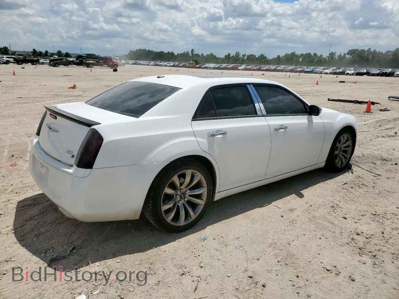 2014 CHRYSLER 300 - VIN: 2C3CCABGXEH305565 - Фото 3