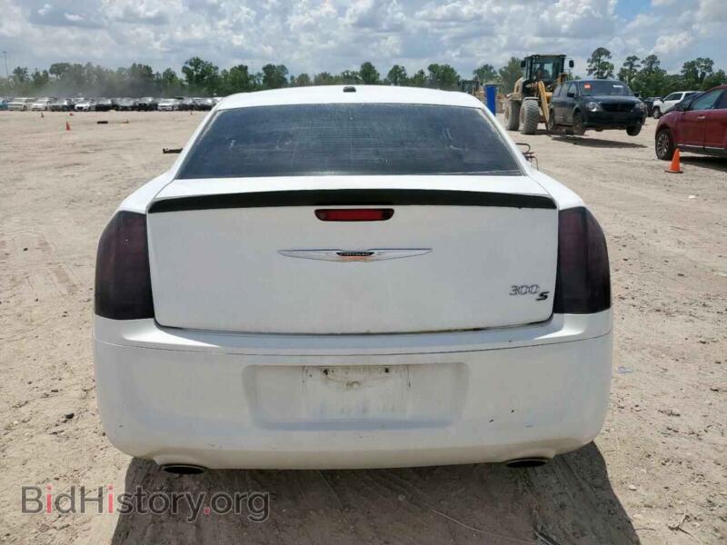 2014 Chrysler 300 (VIN 2C3CCABGXEH305565) — фото 6 из 12