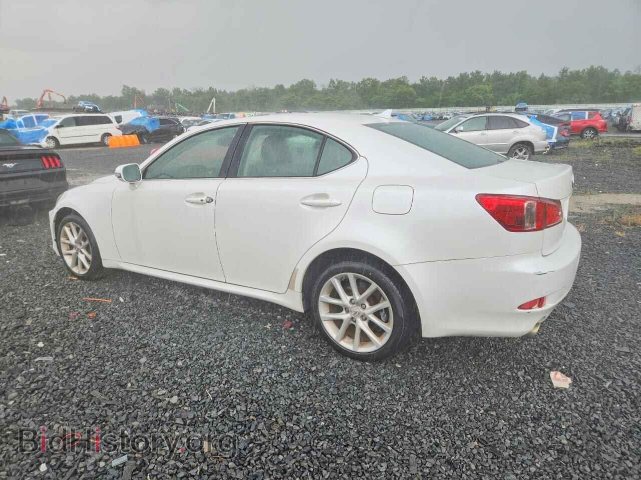 2011 LEXUS IS - VIN: JTHCF5C25B5046997 - Photo 2