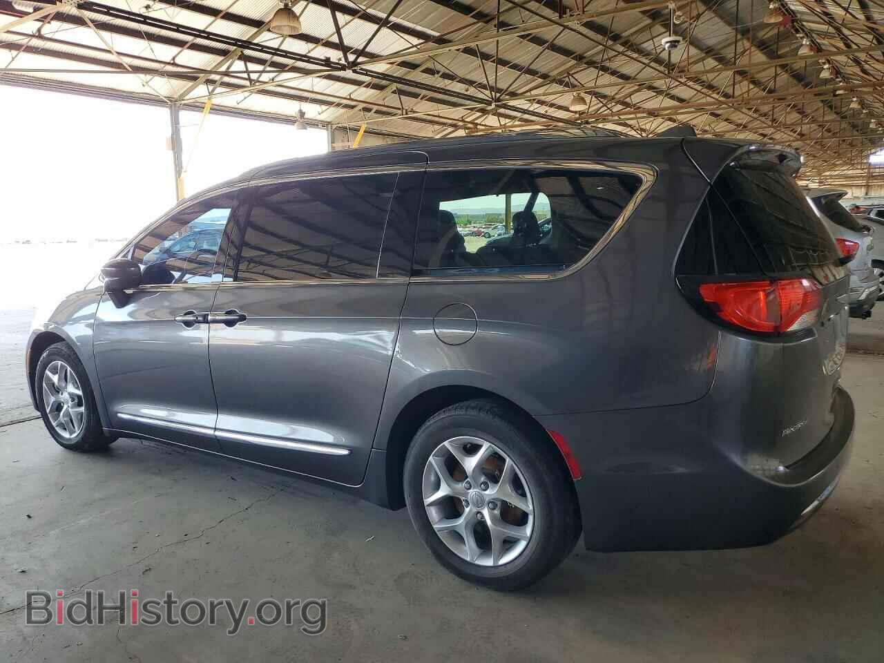 2017 CHRYSLER PACIFICA - VIN: 2C4RC1EG1HR585151 - Photo 2
