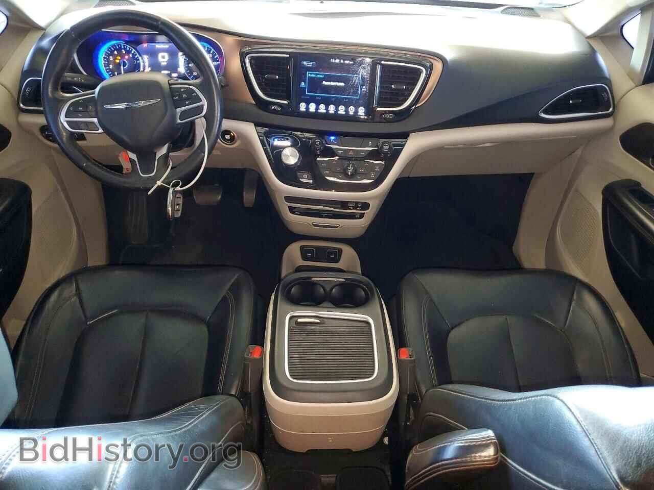 2017 CHRYSLER PACIFICA - VIN: 2C4RC1EG1HR585151 - Photo 8