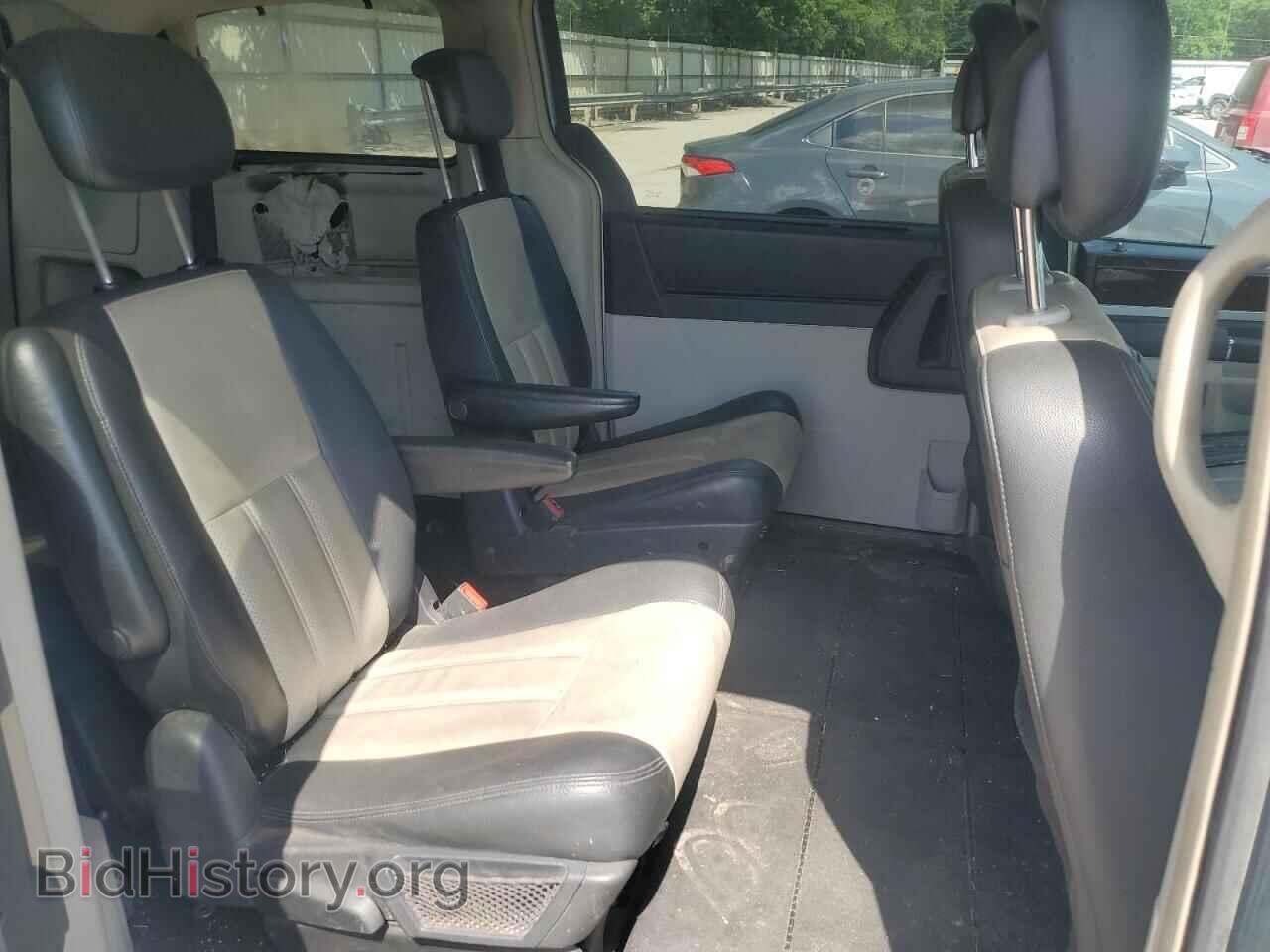 2010 CHRYSLER MINIVAN - VIN: 2A4RR8D19AR398096 - Фото 11