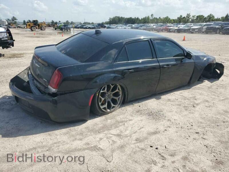 2016 Chrysler 300 (VIN 2C3CCABG3GH358143) — фото 3 из 12