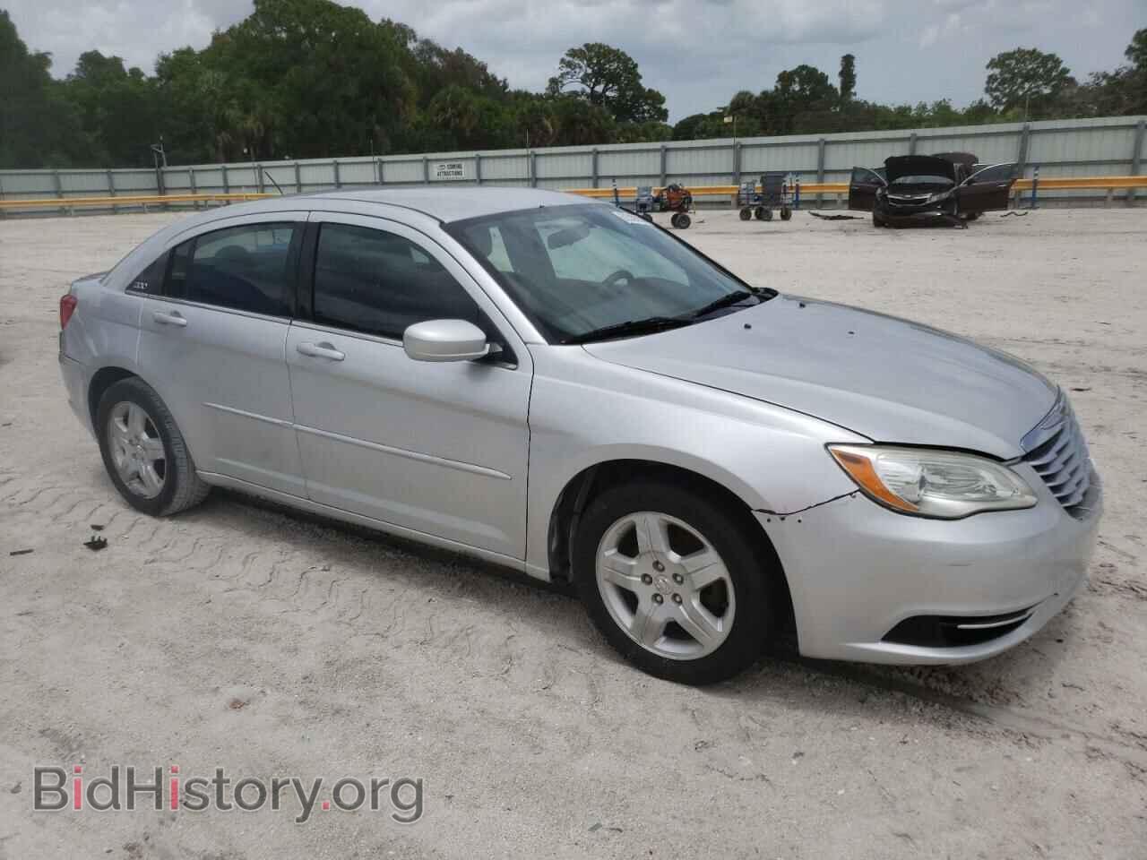 2011 CHRYSLER 200 - VIN: 1C3BC4FB1BN558417 - Photo 4