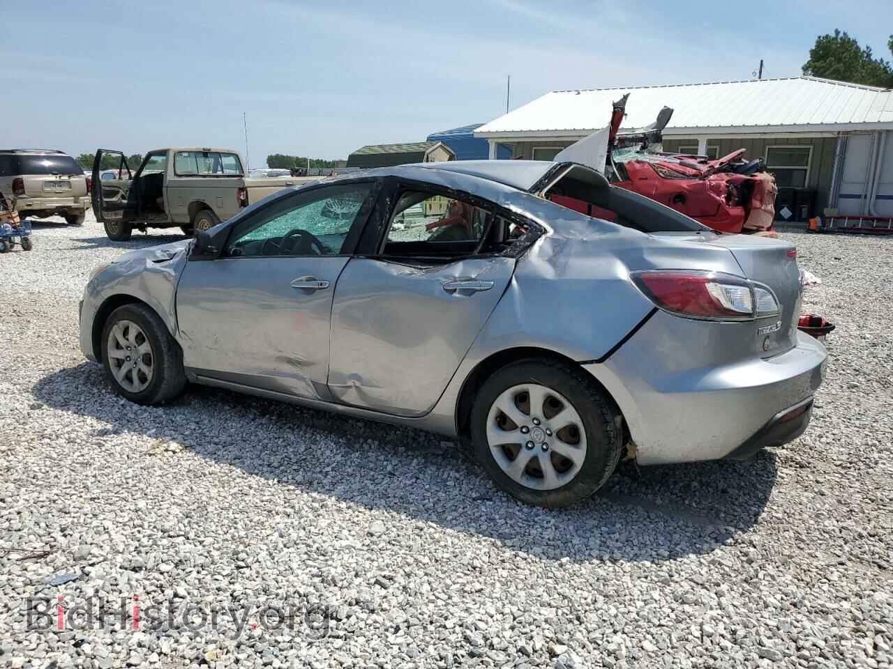 2011 MAZDA 3 - VIN: JM1BL1UF5B1445187 - Фото 2