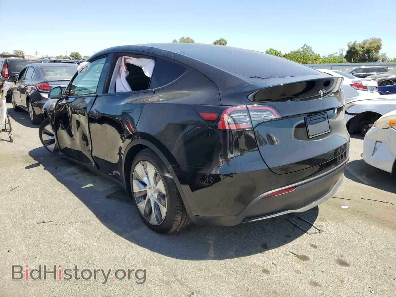 2024 TESLA MODEL Y - VIN: 7SAYGDED8RF092252 - Фото 2
