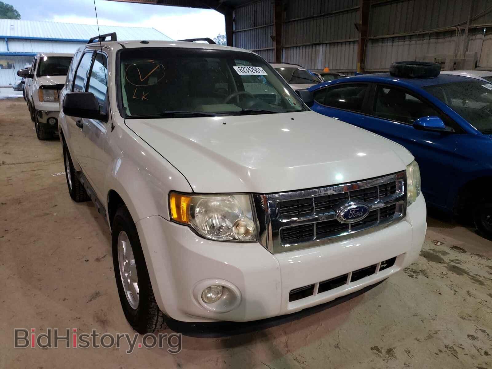 Фотография 1FMCU0D79BKB36302 - FORD ESCAPE 2011