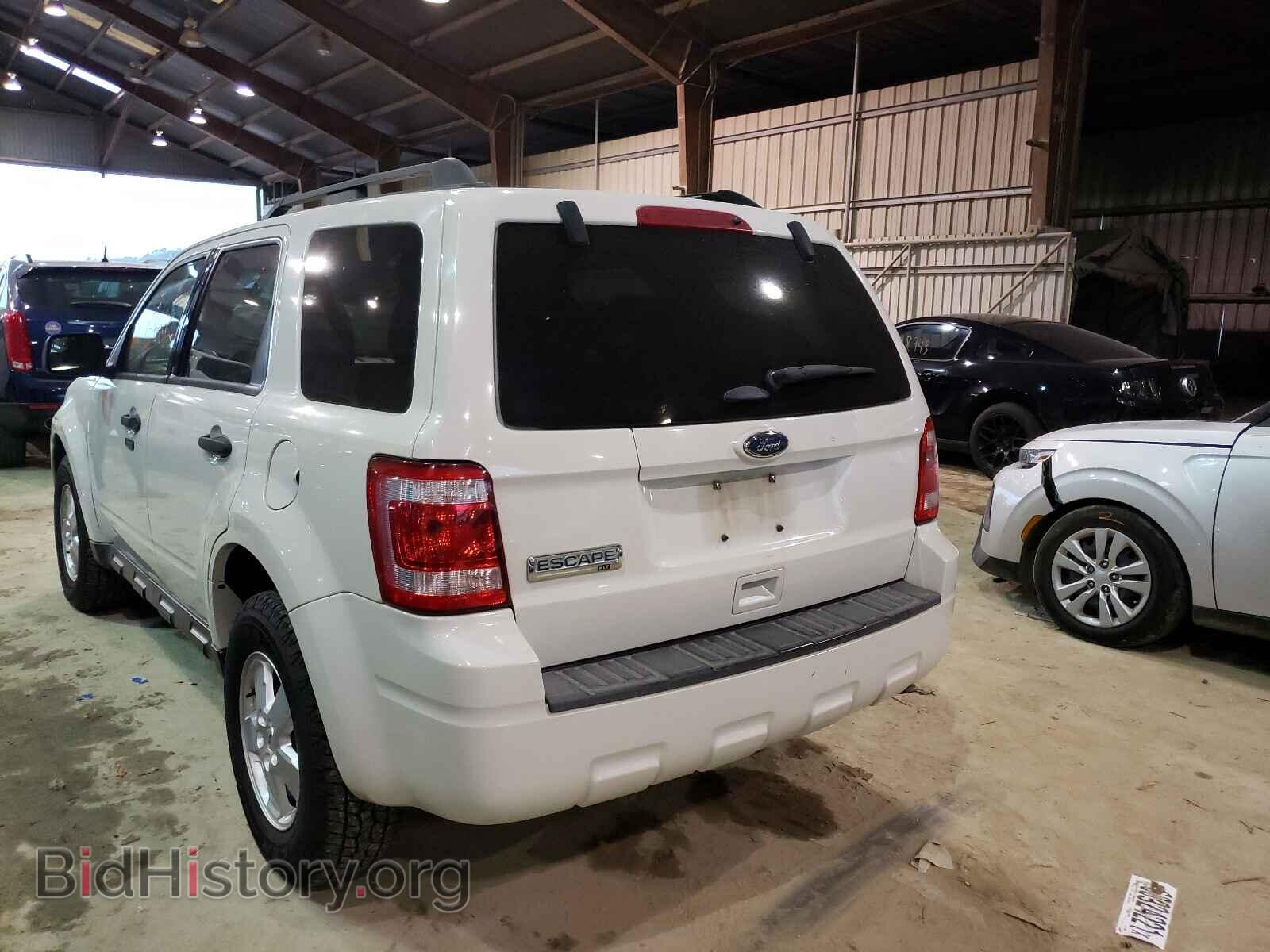 2011 FORD ESCAPE - VIN: 1FMCU0D79BKB36302 - Фото 3