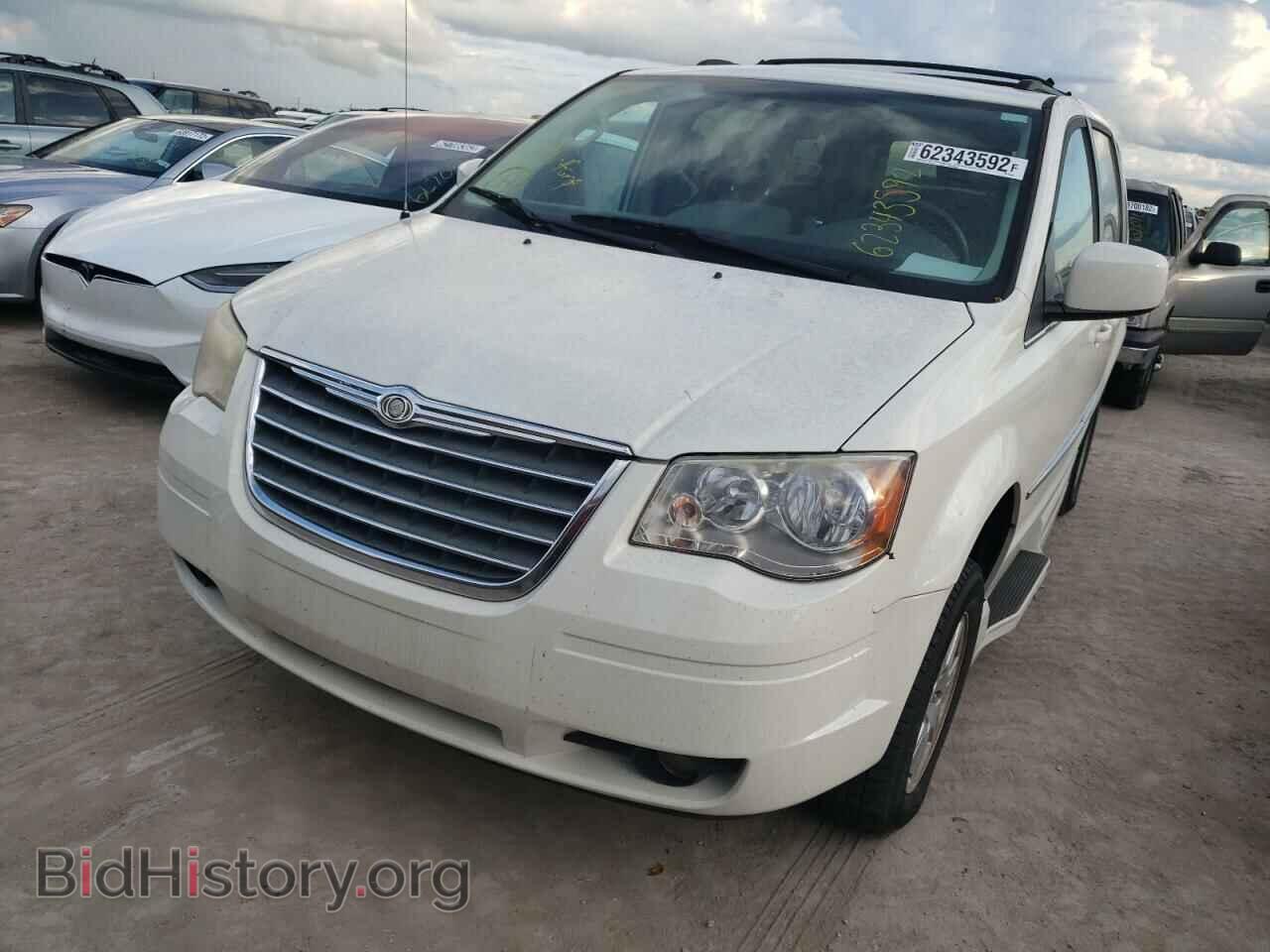 2010 CHRYSLER MINIVAN - VIN: 2A4RR5D10AR461097 - Photo 2