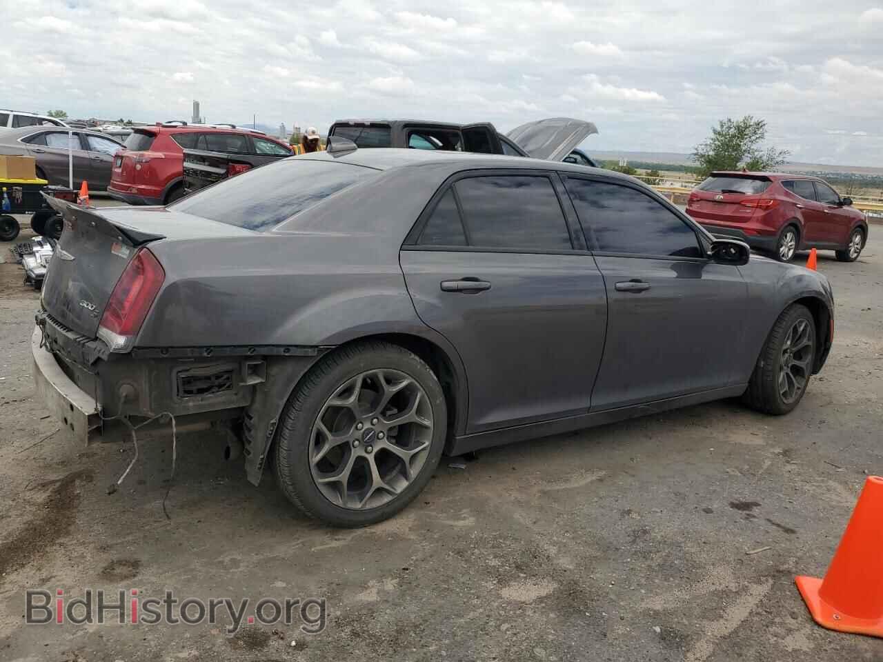 2018 CHRYSLER 300 - VIN: 2C3CCABG8JH264184 - Фото 3