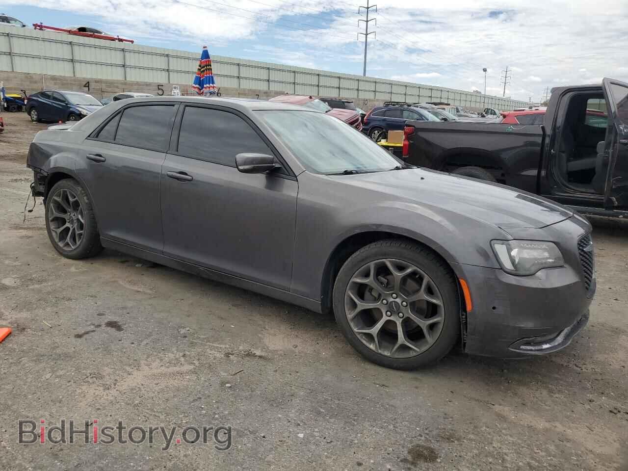 2018 CHRYSLER 300 - VIN: 2C3CCABG8JH264184 - Фото 4