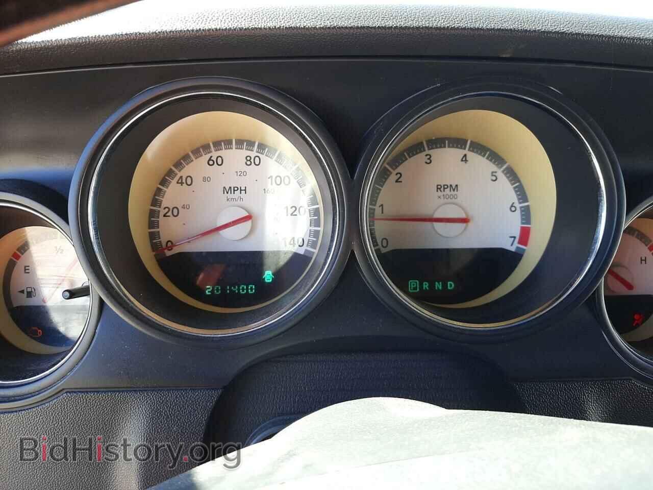 2010 DODGE CHALLENGER - VIN: 2B3CJ4DV3AH278302 - Photo 8