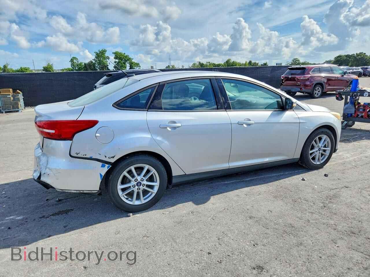 2016 FORD FOCUS - VIN: 1FADP3F2XGL341038 - Фото 3