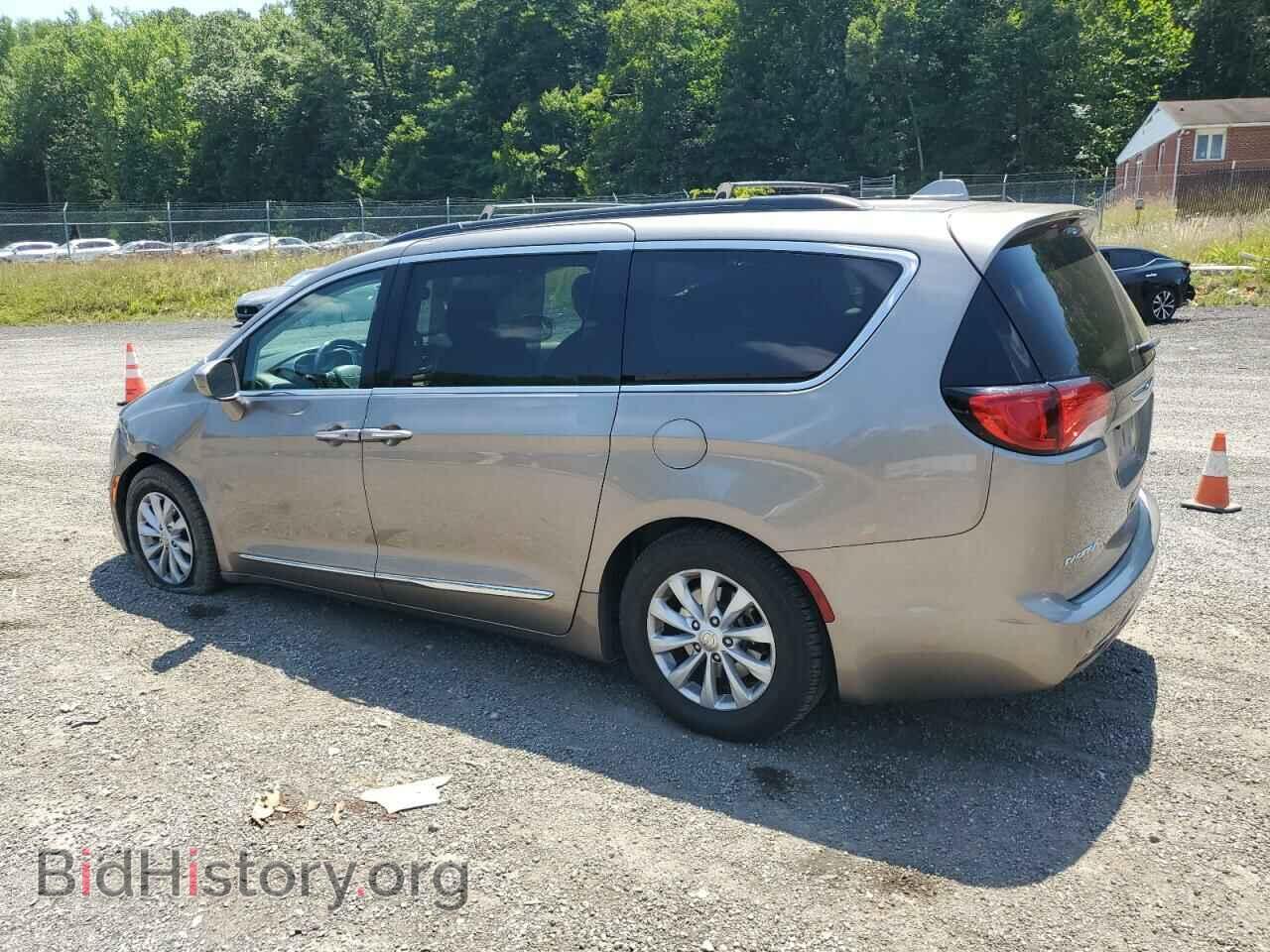 2017 CHRYSLER PACIFICA - VIN: 2C4RC1BGXHR711804 - Фото 2