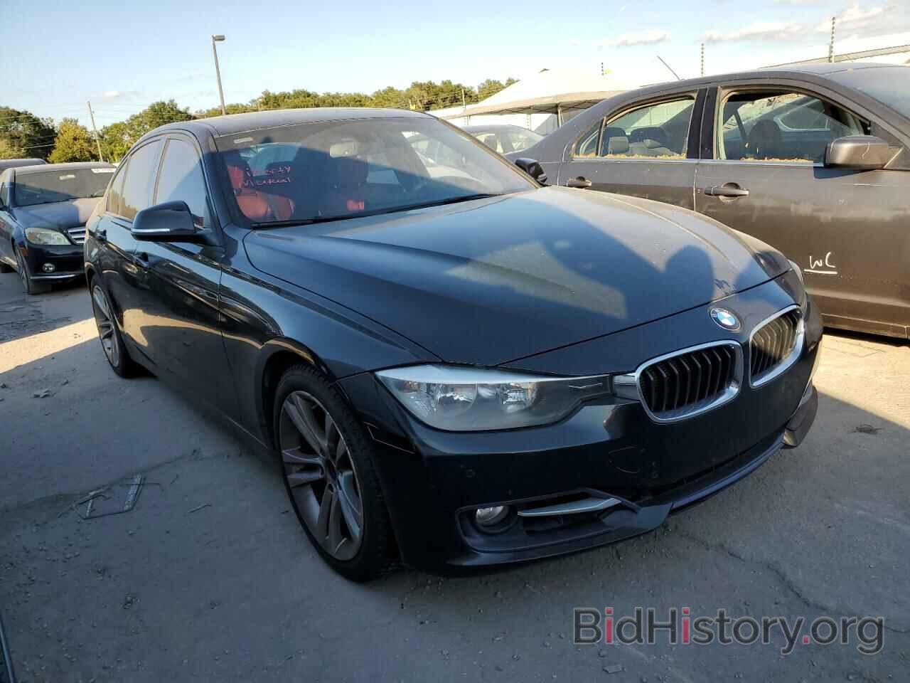 Photo WBA3A5C56DF601573 - BMW 3 SERIES 2013