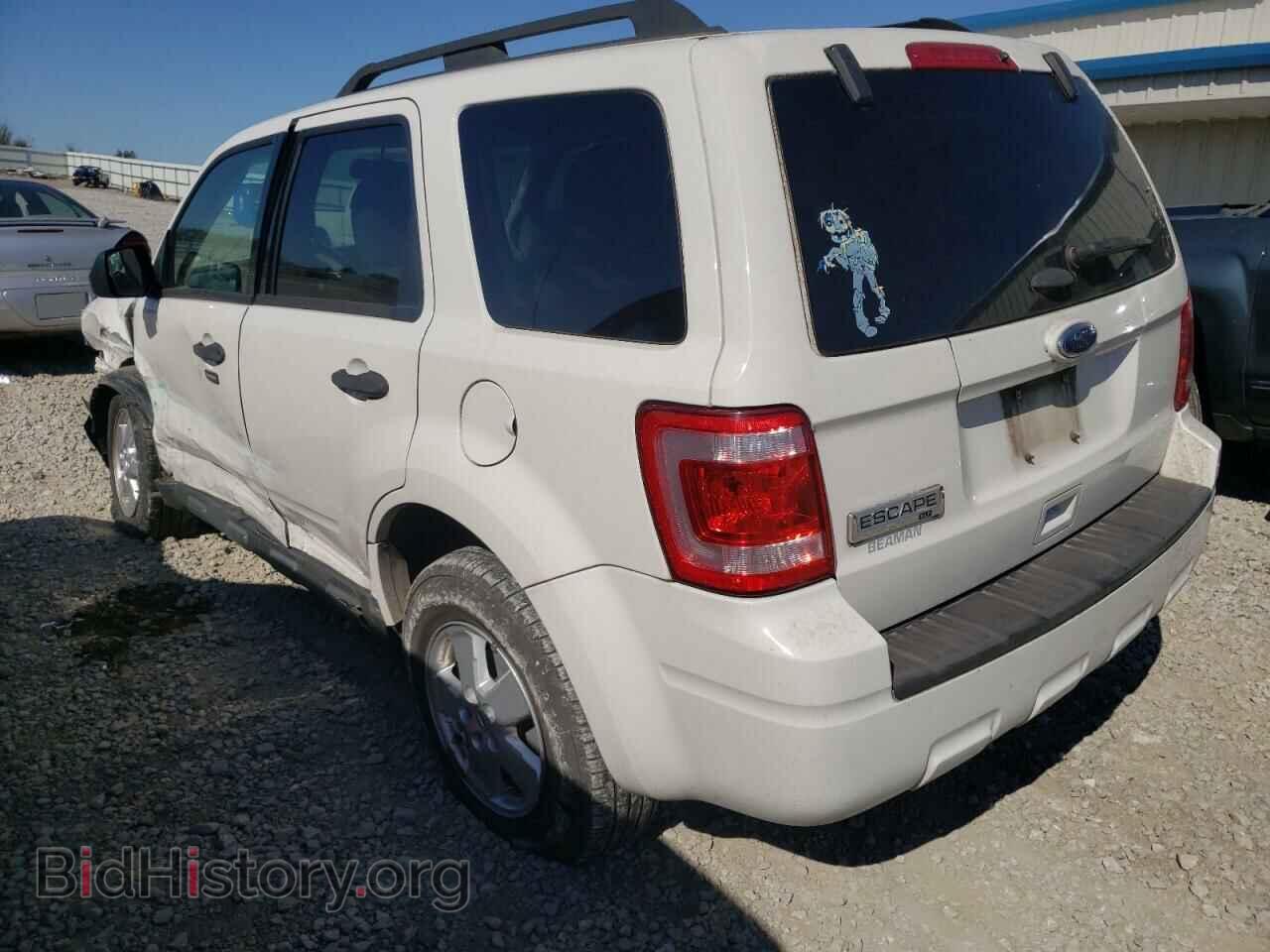 2011 FORD ESCAPE - VIN: 1FMCU0D76BKB19196 - Фото 3
