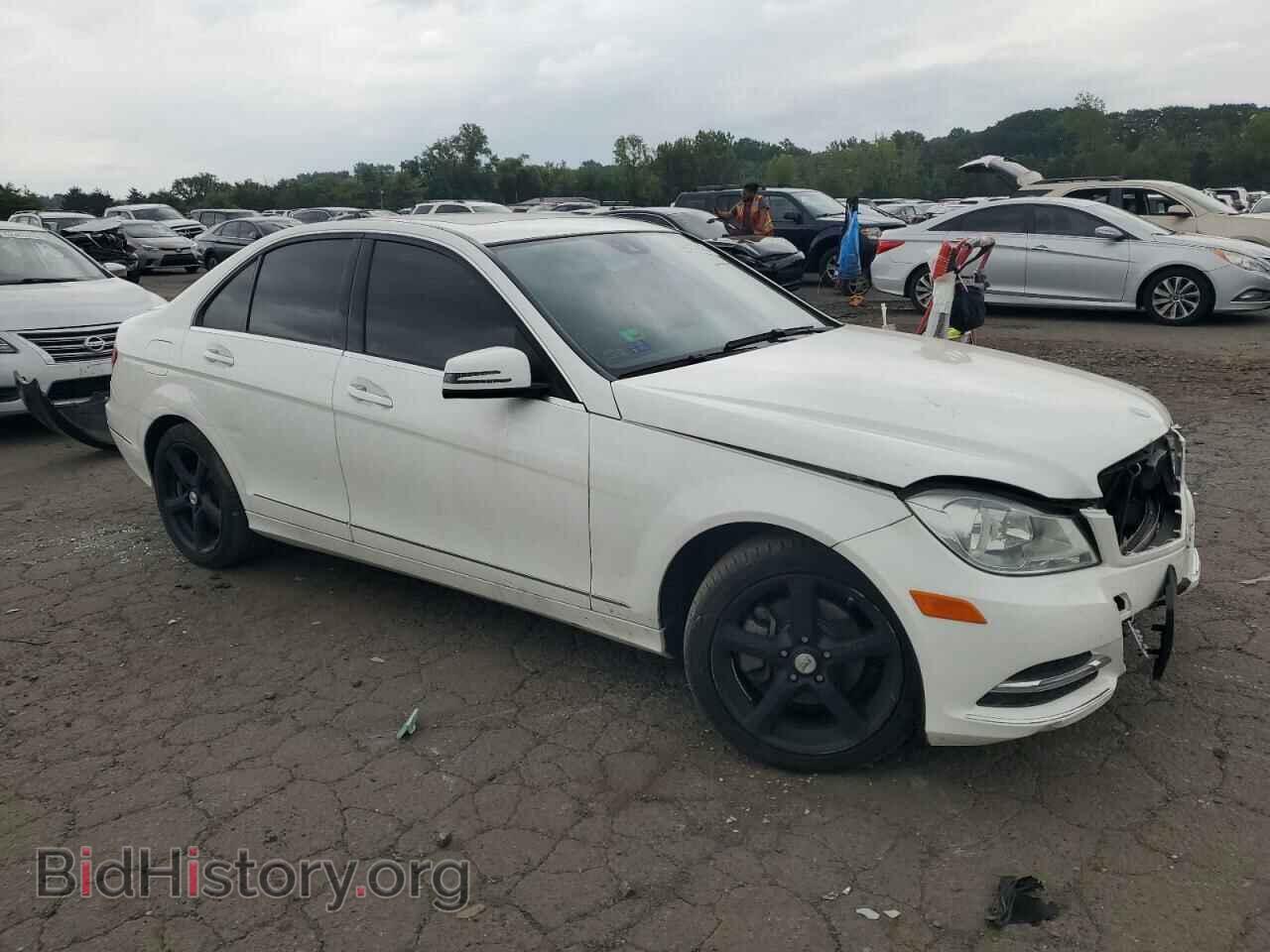 2013 MERCEDES-BENZ C-CLASS - VIN: WDDGF4HB8DR295267 - Фото 4