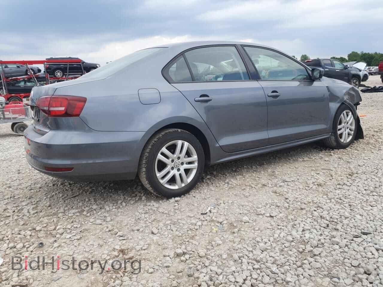 2018 VOLKSWAGEN JETTA - VIN: 3VW2B7AJ7JM220833 - Фото 3