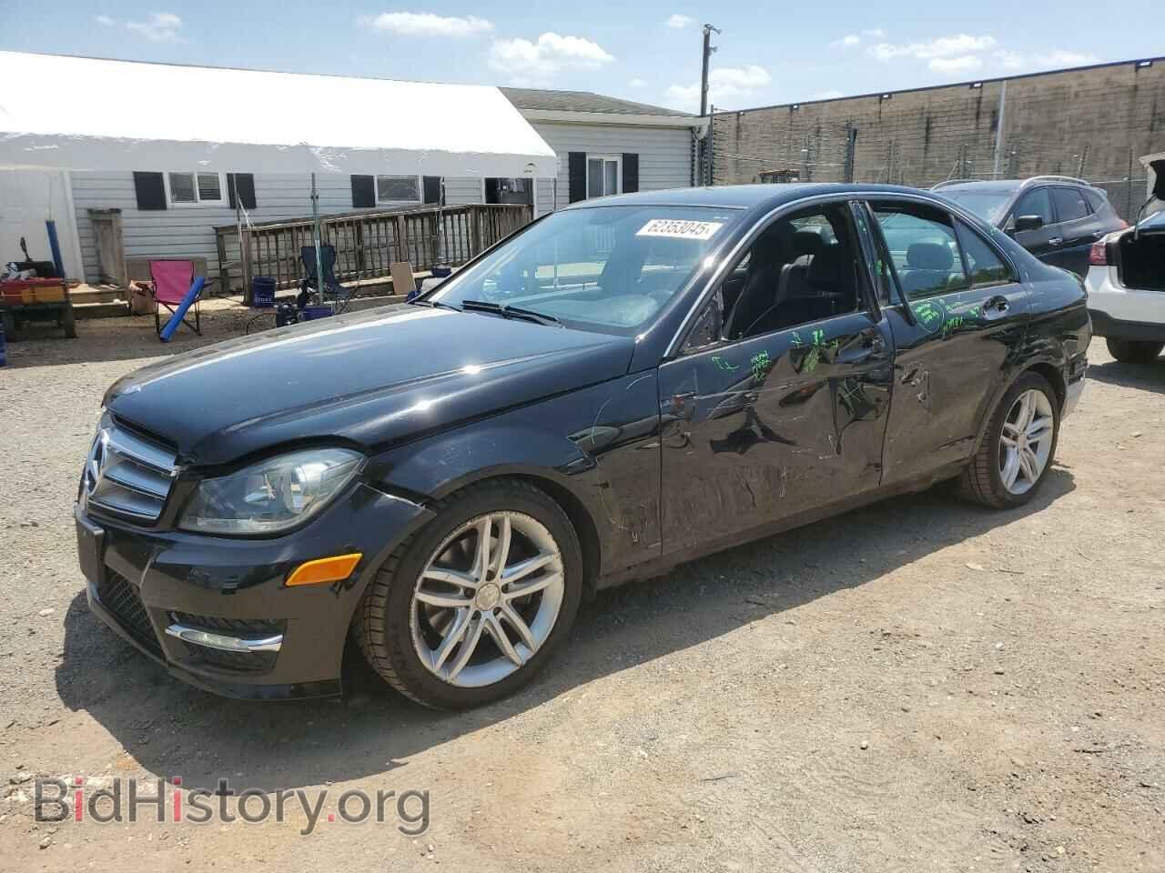 Photo WDDGF8BB8CA643615 - MERCEDES-BENZ C-CLASS 2012