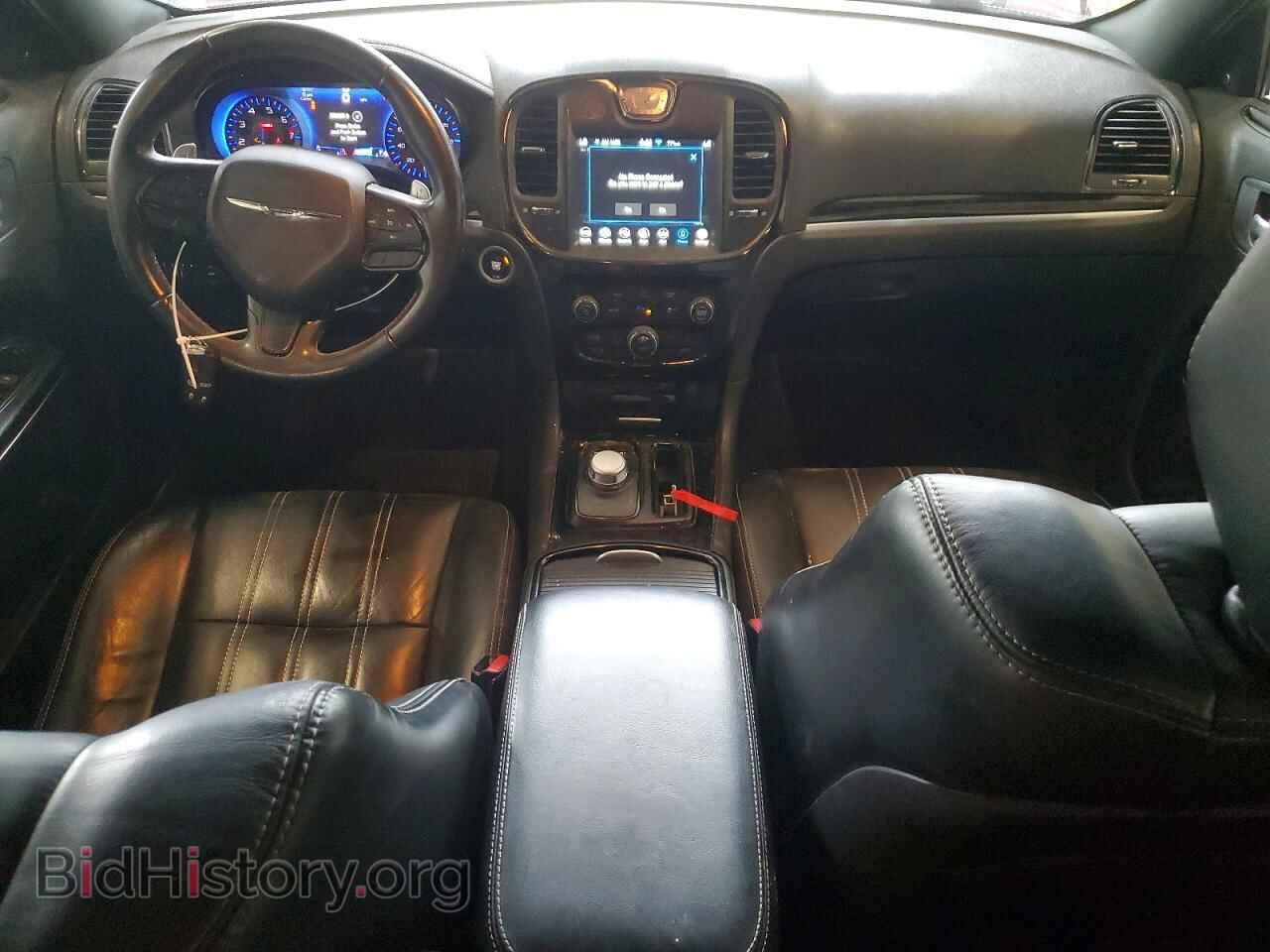 2018 CHRYSLER 300 - VIN: 2C3CCAGG4JH165628 - Photo 8