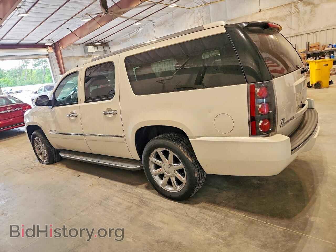 2013 GMC YUKON - VIN: 1GKS2MEF0DR158397 - Photo 2