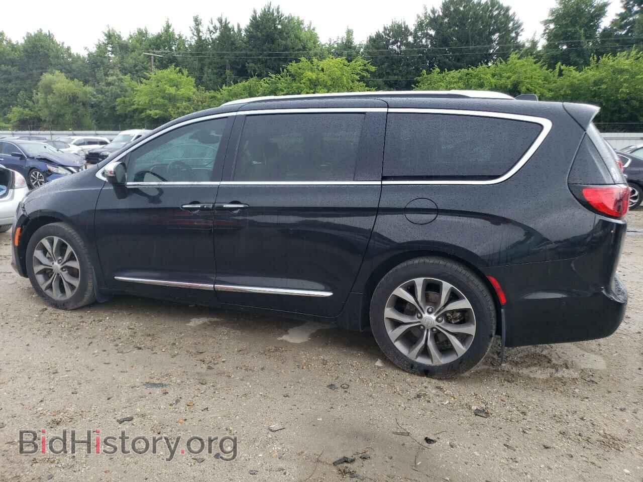 2017 CHRYSLER PACIFICA - VIN: 2C4RC1GG3HR747827 - Photo 2