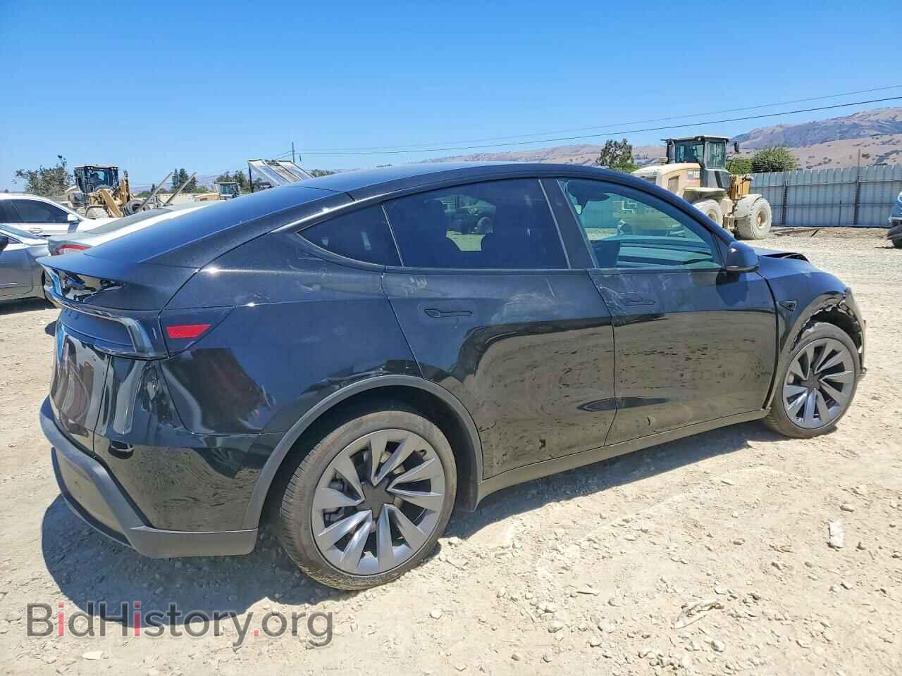 2026 TESLA MODEL Y - VIN: 7SAYGDED4TF618724 - Photo 3