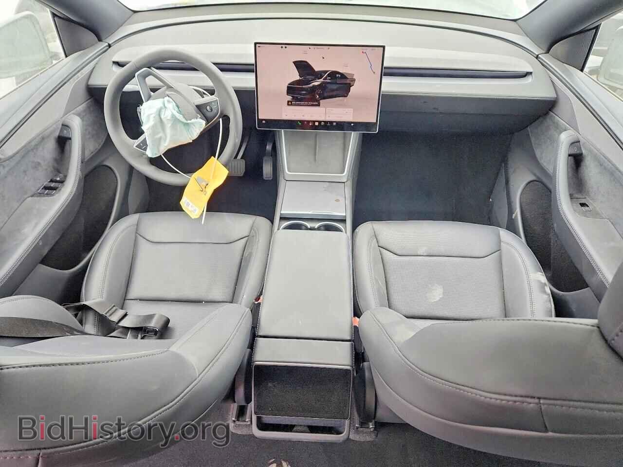 2026 TESLA MODEL Y - VIN: 7SAYGDED4TF618724 - Photo 8