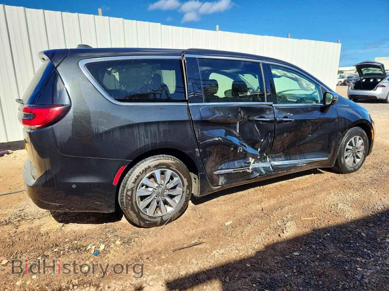 2022 CHRYSLER PACIFICA - VIN: 2C4RC1S78NR134640 - Фото 3