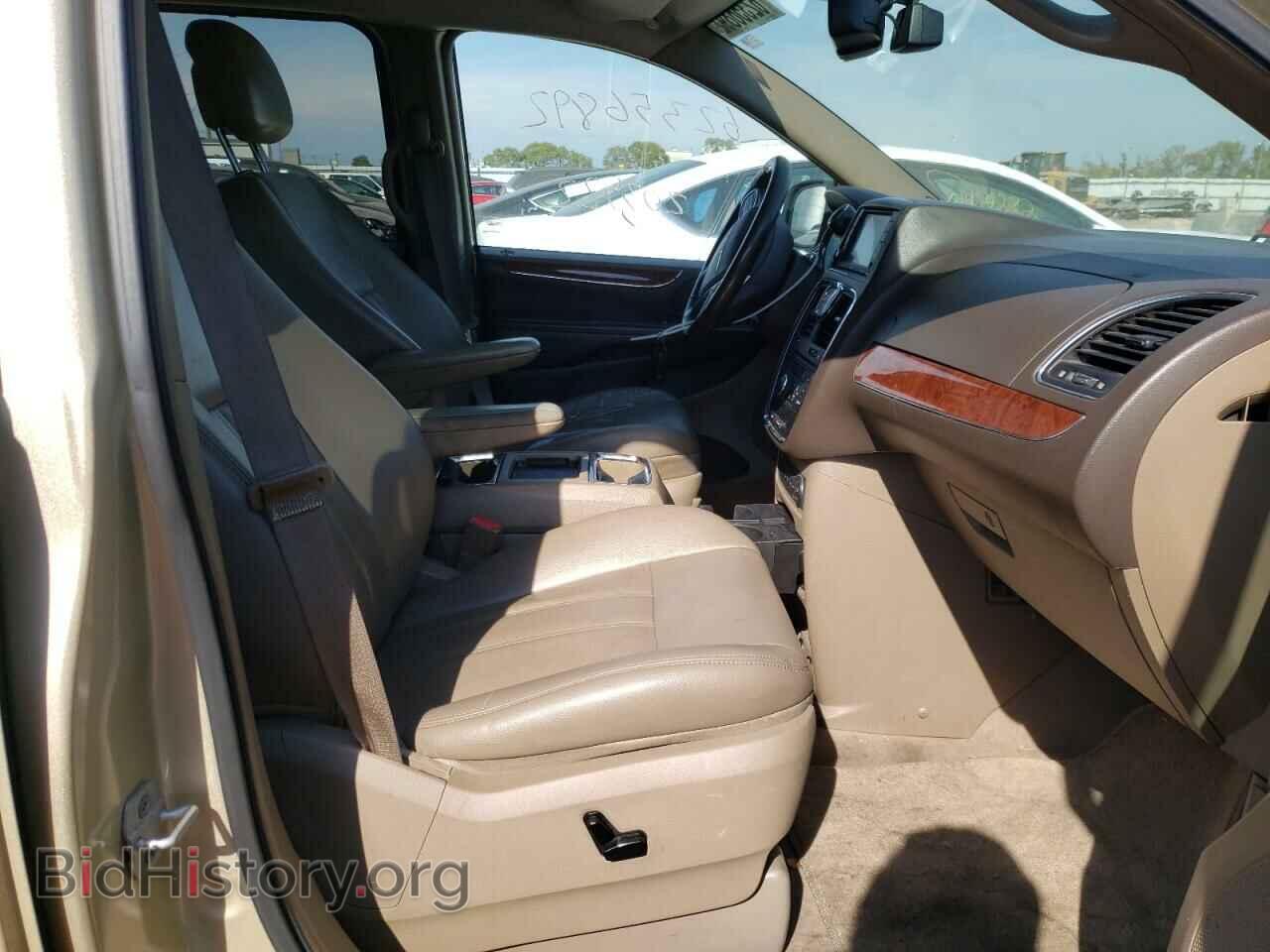 2011 CHRYSLER MINIVAN - VIN: 2A4RR8DG2BR760467 - Photo 5