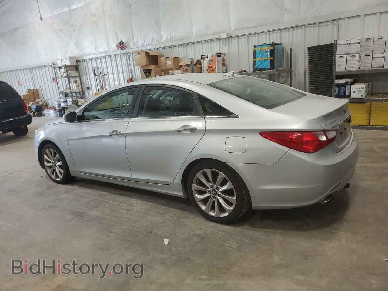 2013 HYUNDAI SONATA - VIN: 5NPEC4AC5DH535606 - Фото 2