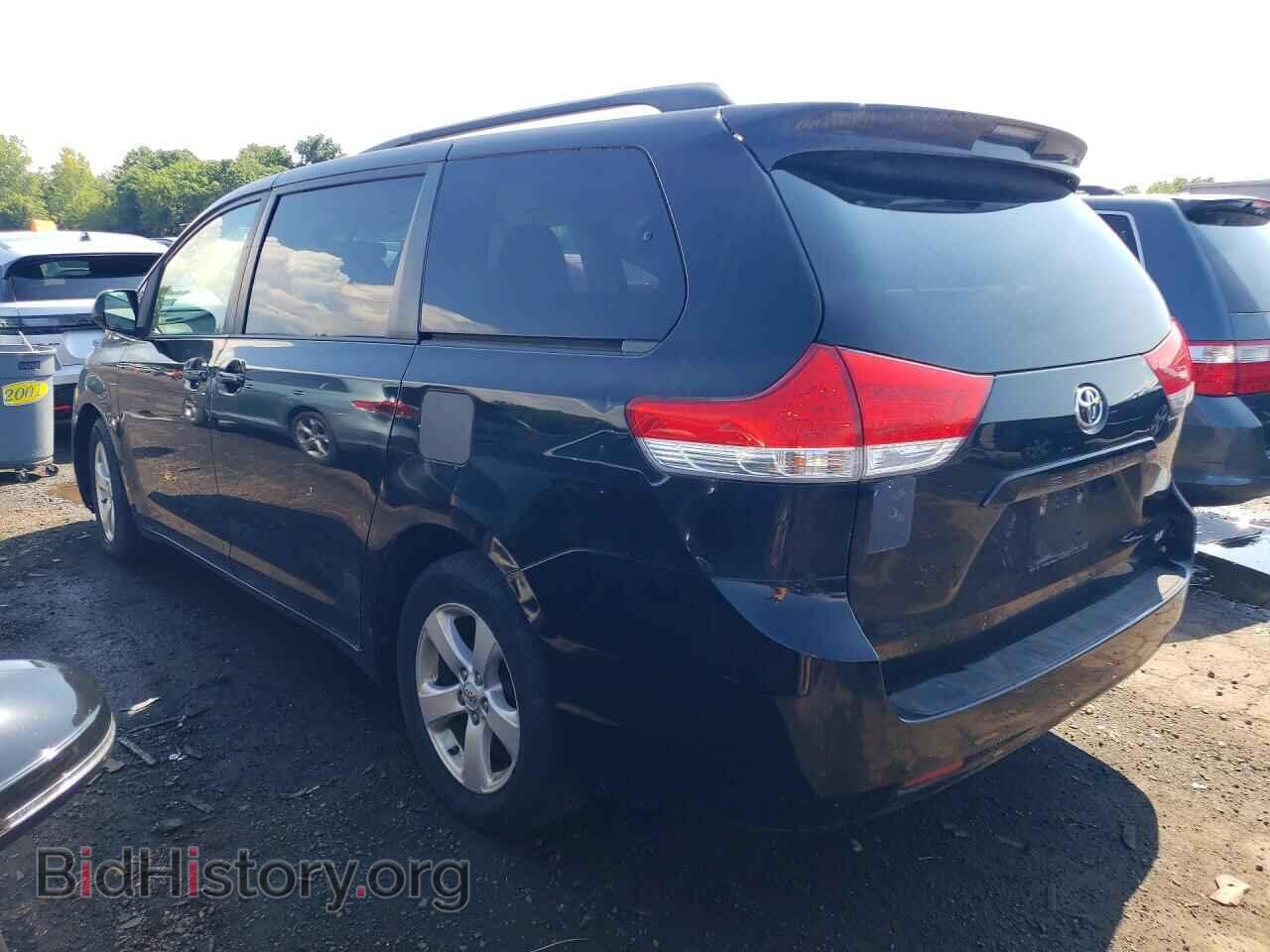 2012 TOYOTA SIENNA - VIN: 5TDKK3DC8CS190818 - Фото 2