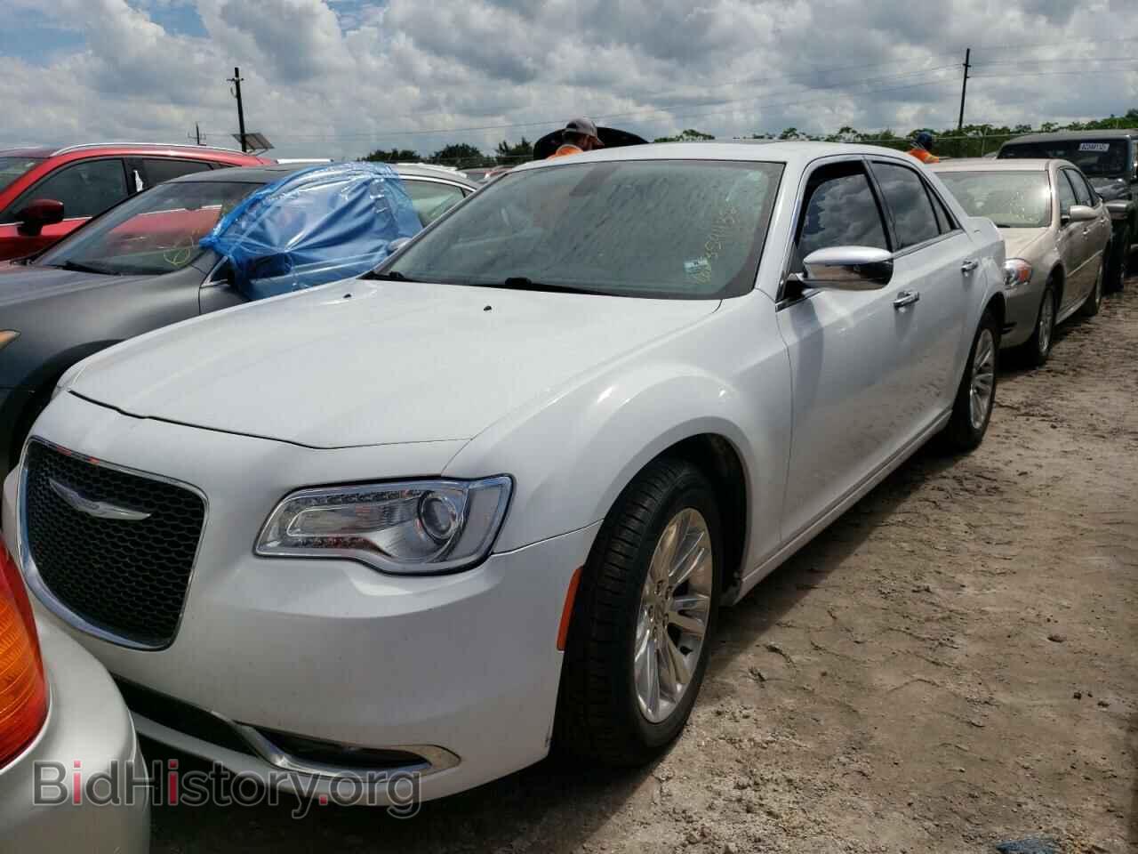 2016 CHRYSLER 300 - VIN: 2C3CCAEG9GH181545 - Фото 2