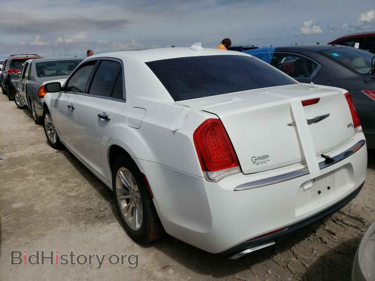 2016 CHRYSLER 300 - VIN: 2C3CCAEG9GH181545 - Фото 3
