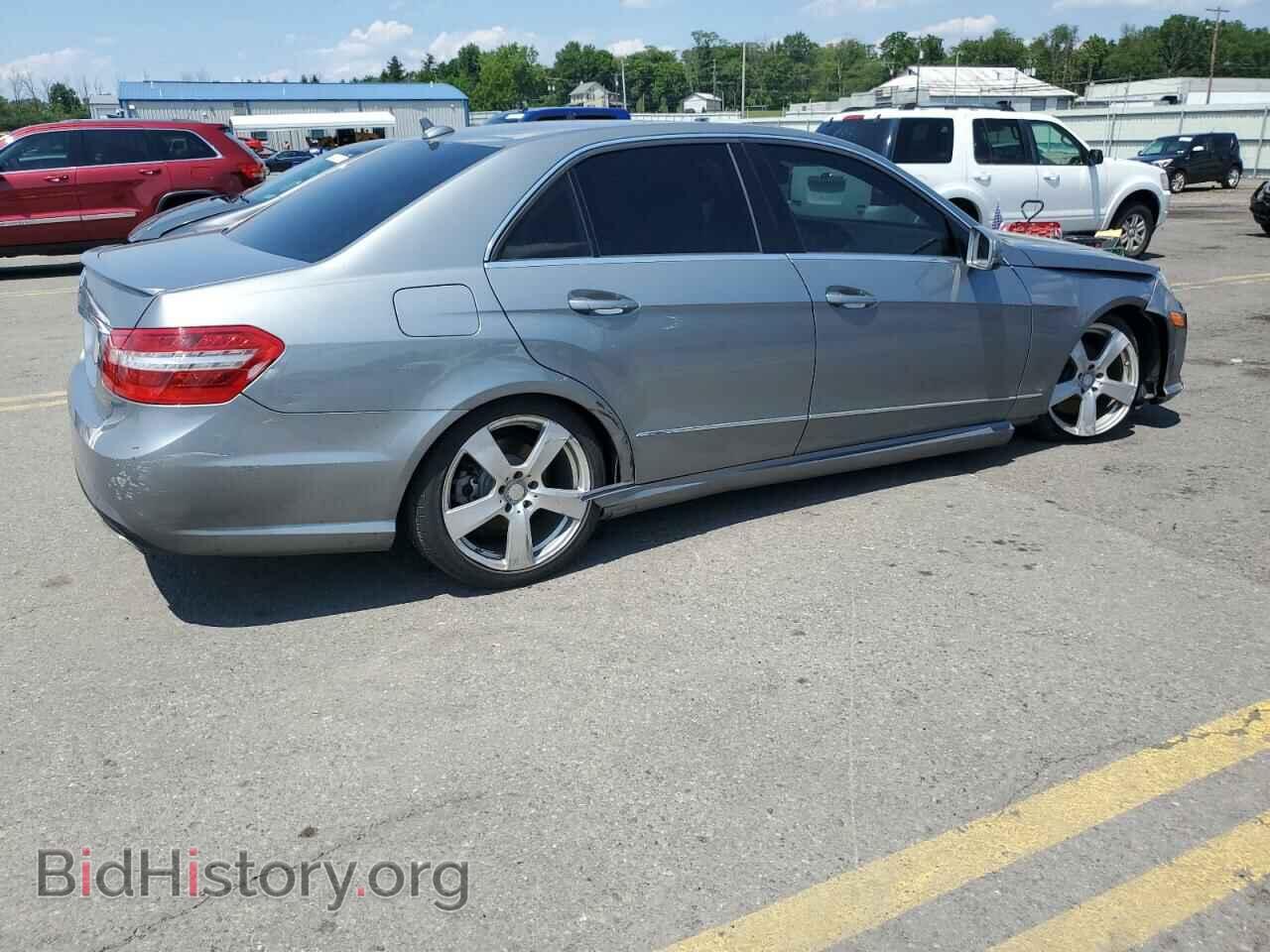 2011 MERCEDES-BENZ E-CLASS - VIN: WDDHF8HB4BA469455 - Фото 3