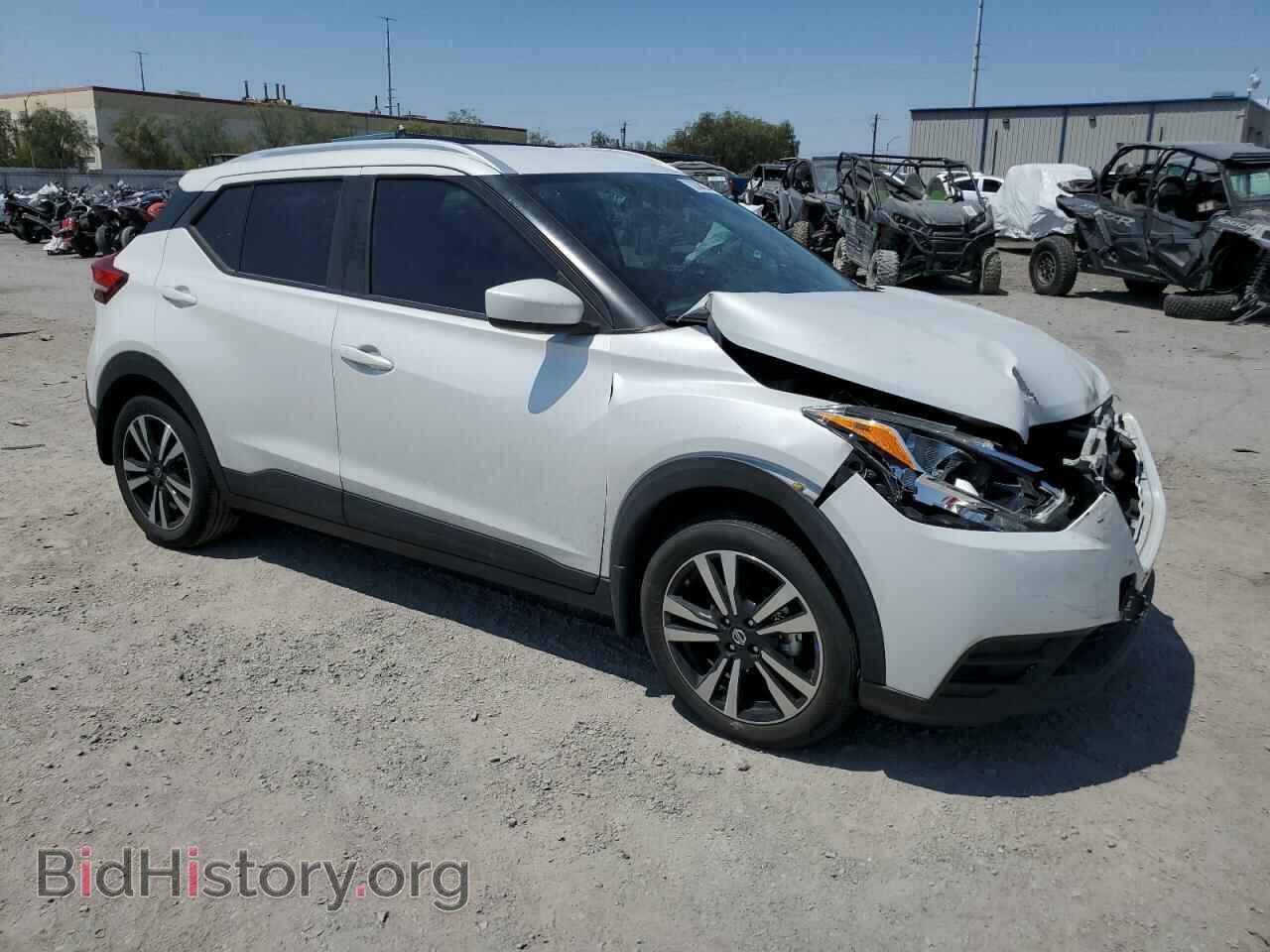 2019 NISSAN KICKS - VIN: 3N1CP5CU3KL558342 - Фото 4