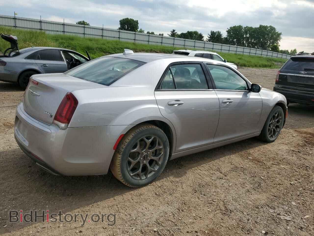 2016 CHRYSLER 300 - VIN: 2C3CCAGG4GH282800 - Фото 3