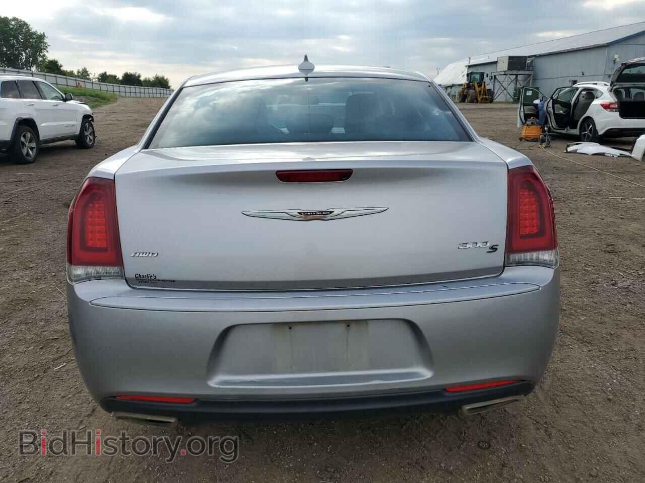 2016 CHRYSLER 300 - VIN: 2C3CCAGG4GH282800 - Фото 6