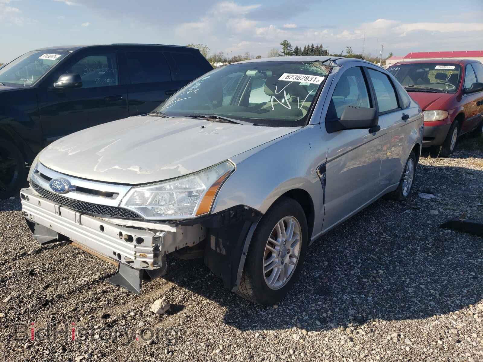 2008 FORD FOCUS - VIN: 1FAHP35N08W218765 - Фото 2