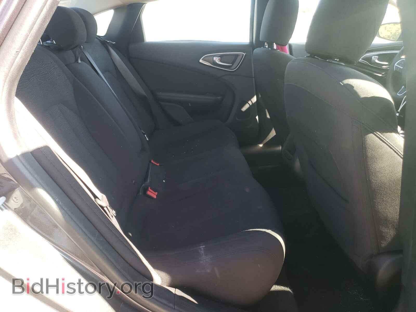 2016 CHRYSLER 200 - VIN: 1C3CCCAB0GN132859 - Фото 6
